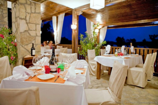 ARKUTINO FAMILY RESORT - RESTAURANTS